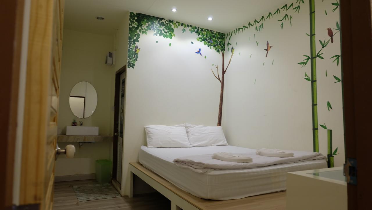 Counting Sheeps At Cnx (Adults Only) Hostel Chiang Mai Exterior photo