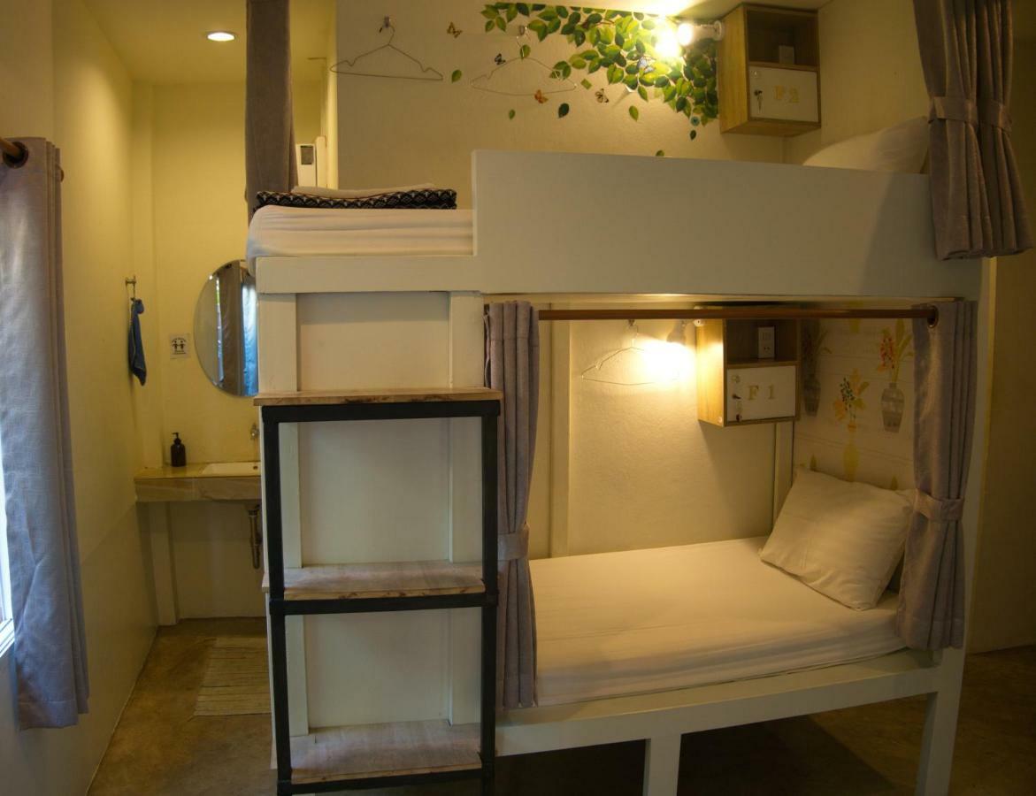 Counting Sheeps At Cnx (Adults Only) Hostel Chiang Mai Exterior photo