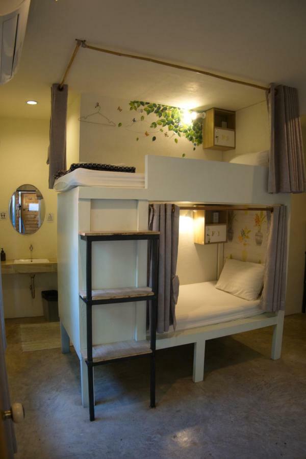 Counting Sheeps At Cnx (Adults Only) Hostel Chiang Mai Exterior photo